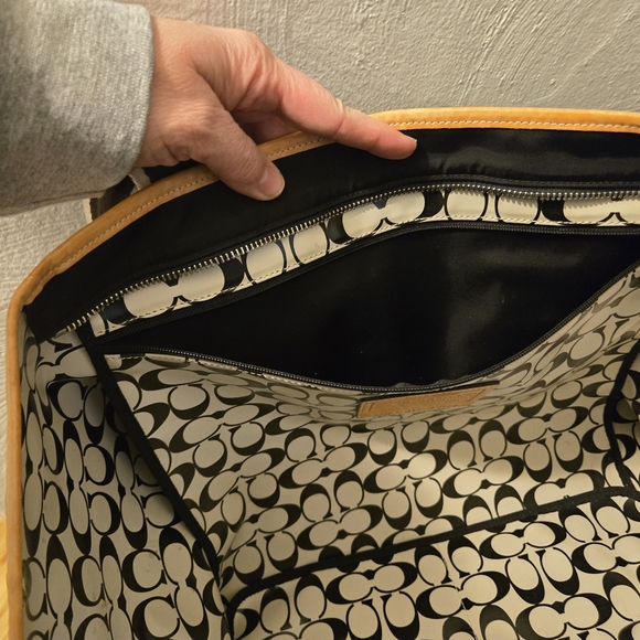 Coach Vintage Hamptons Weekend XL Nylon Travel Tote - Black/Blue - Picture 13 of 16